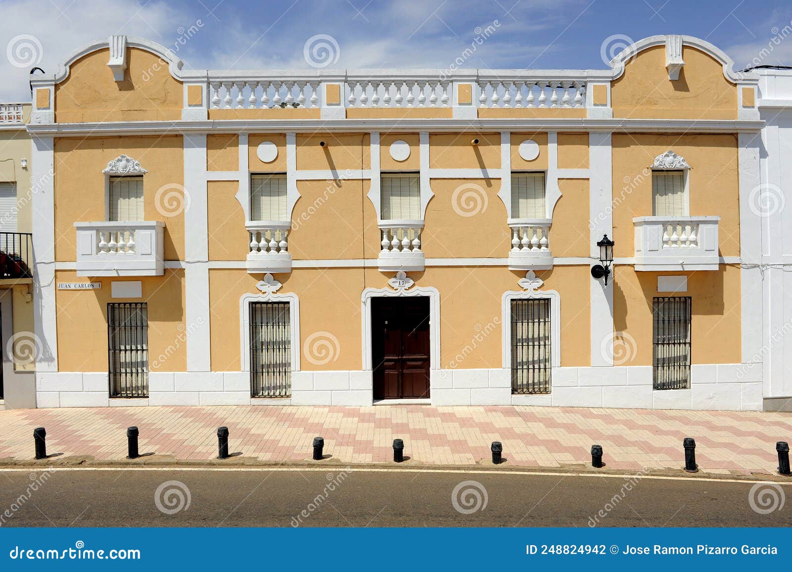 casa importante en alange -baÃÂ±os de alange-, extremadura, espaÃÂ±a