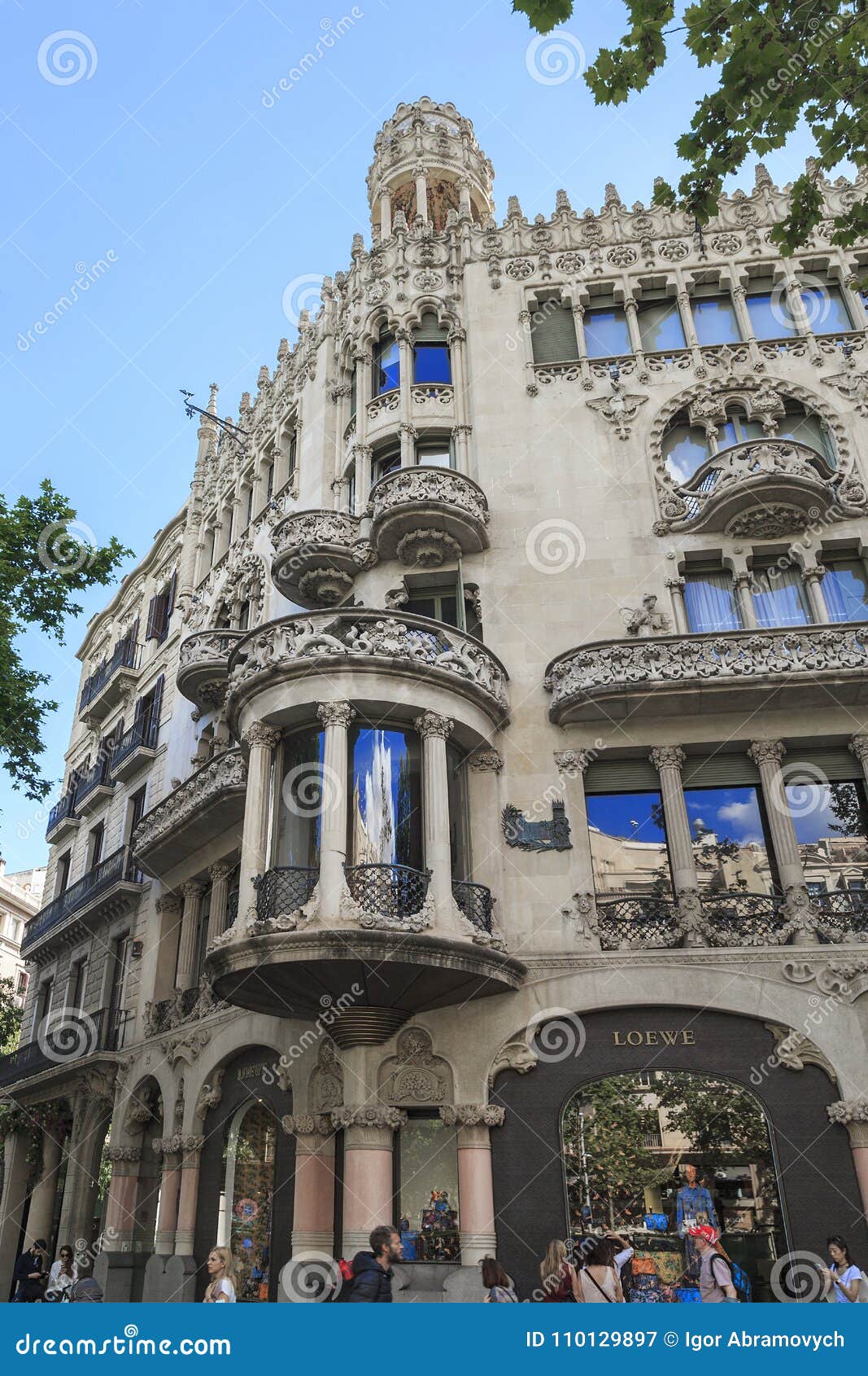 Casa Lleo I Morera, Barcelona Editorial Photography - Image of style ...