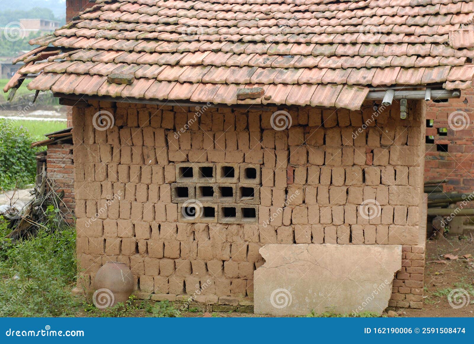 2019102804: Casas Adobe En Zonas Rurales De La Ciudad De Ganzhou, Provincia  De Jiangxi (China) Foto editorial - Imagen de casa, adobe: 162190006