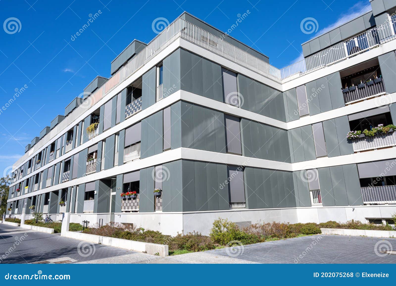 Casas De Apartamentos Serie Modernas Foto de archivo - Imagen de munich,  casa: 202075268