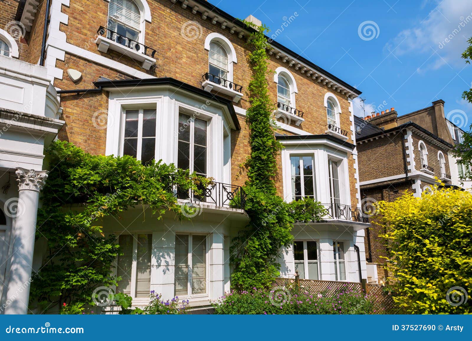 Casas De Cidade. Londres, Inglaterra Foto de Stock - Imagem de azul, verde:  37527690