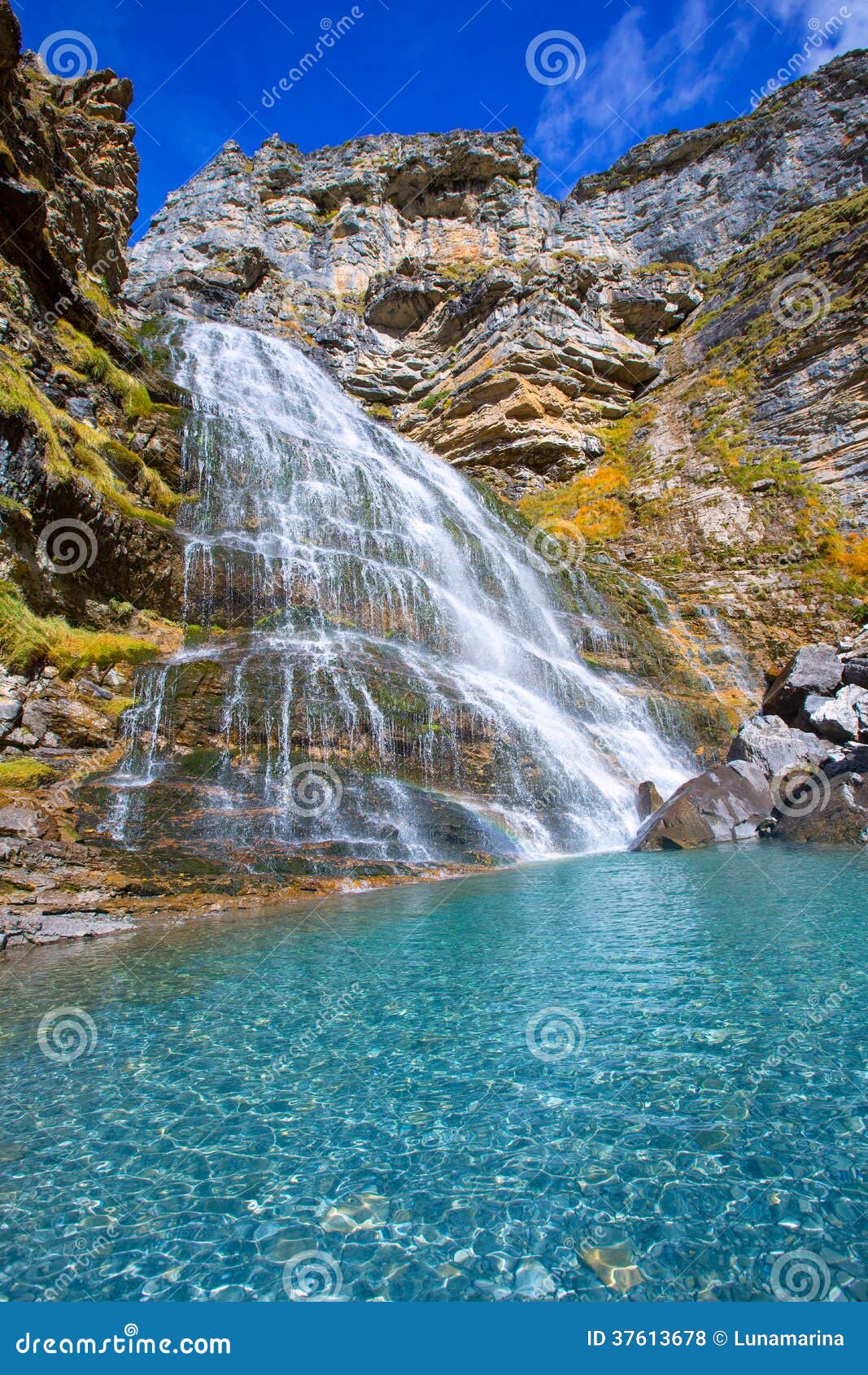 cascada cola de caballo at ordesa valley pyrenees spain