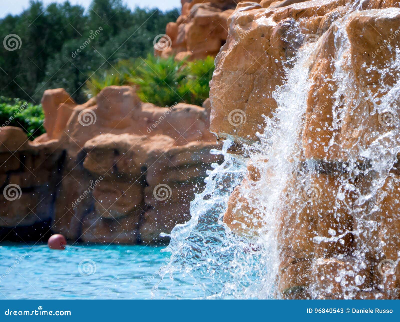 Cascate In Un Acquapark Nel Sud Dell Italia Immagine Stock Immagine Di Festa Acquatico