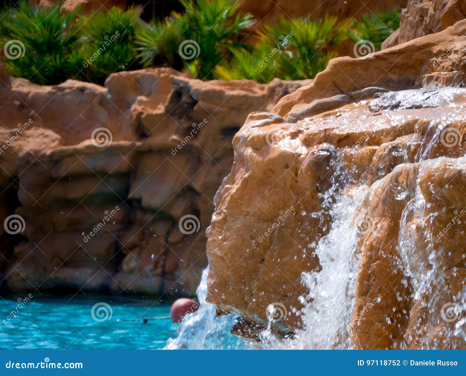 Cascate In Un Acquapark Nel Sud Dell Italia Fotografia Stock Immagine Di Italia Estate