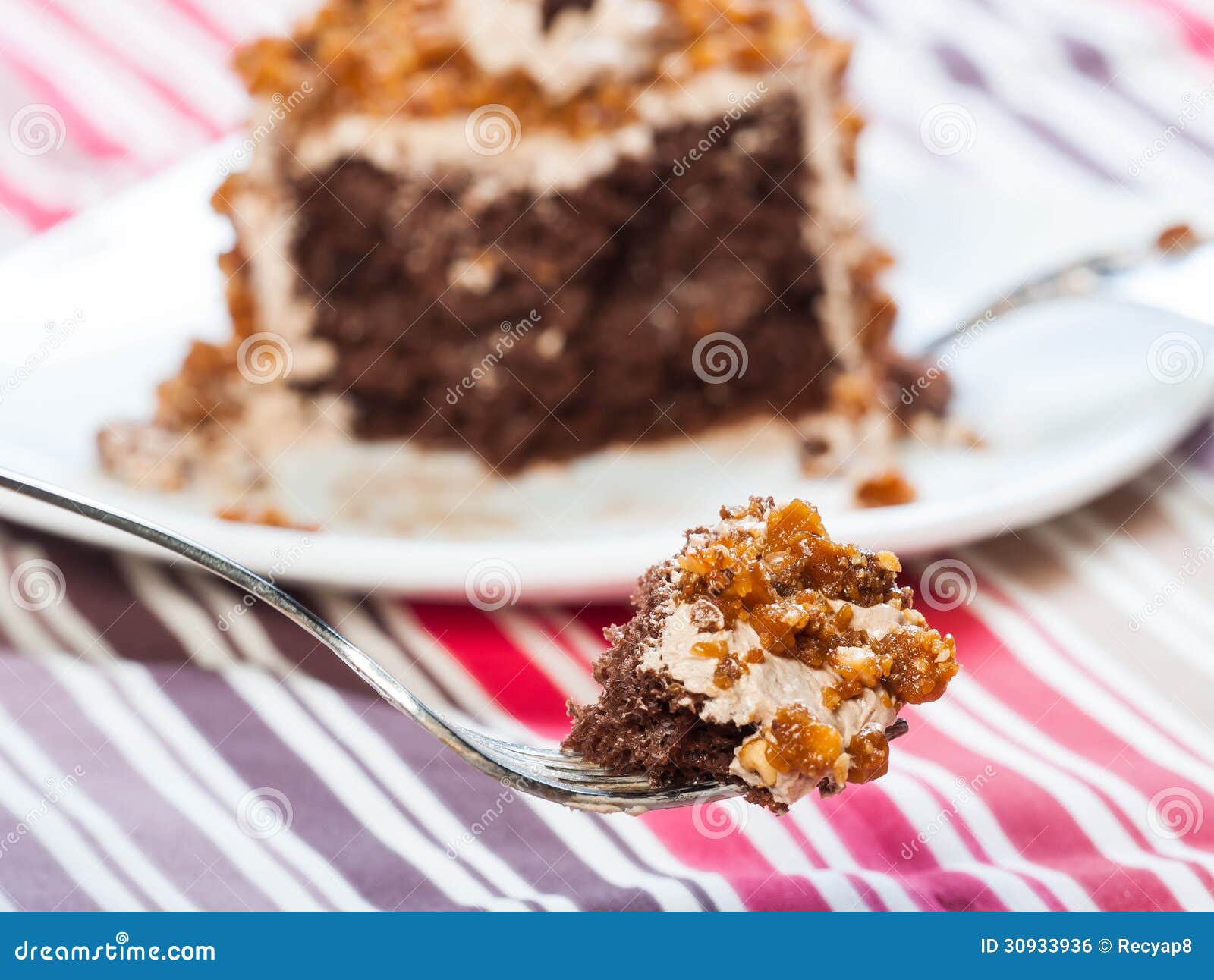 Cashew toffee nut cake stock photo. Image of cafe, cashew 30933936