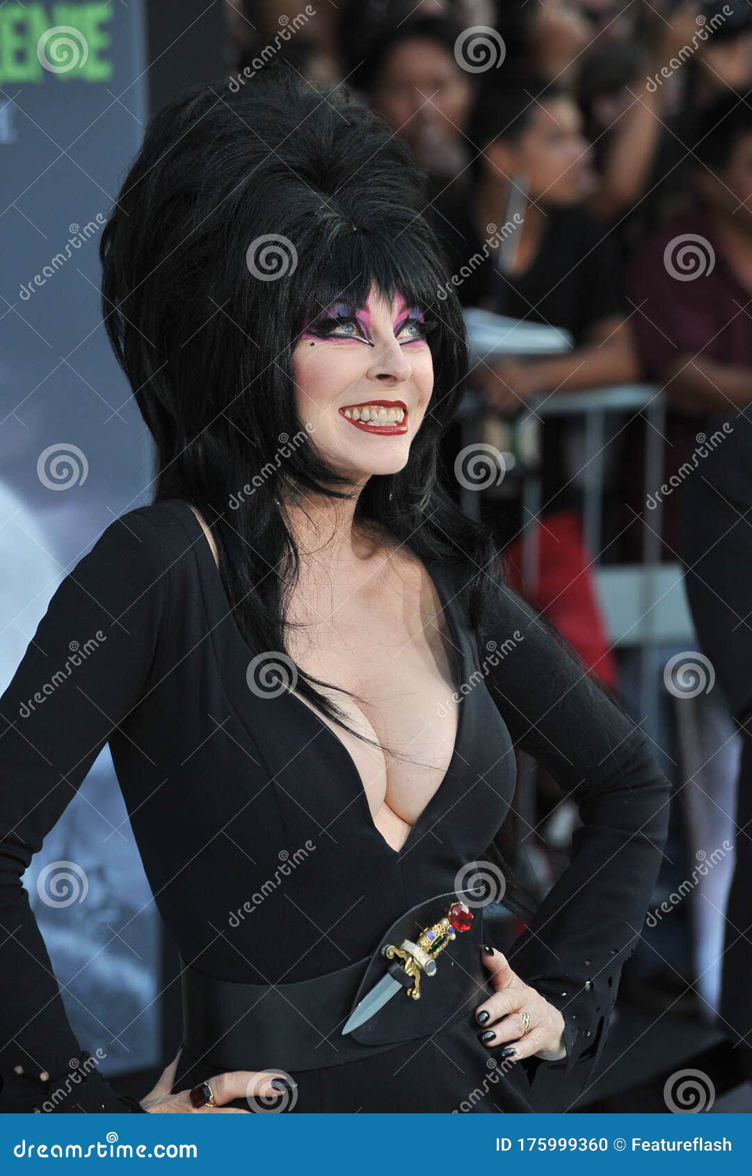 Pictures of cassandra peterson