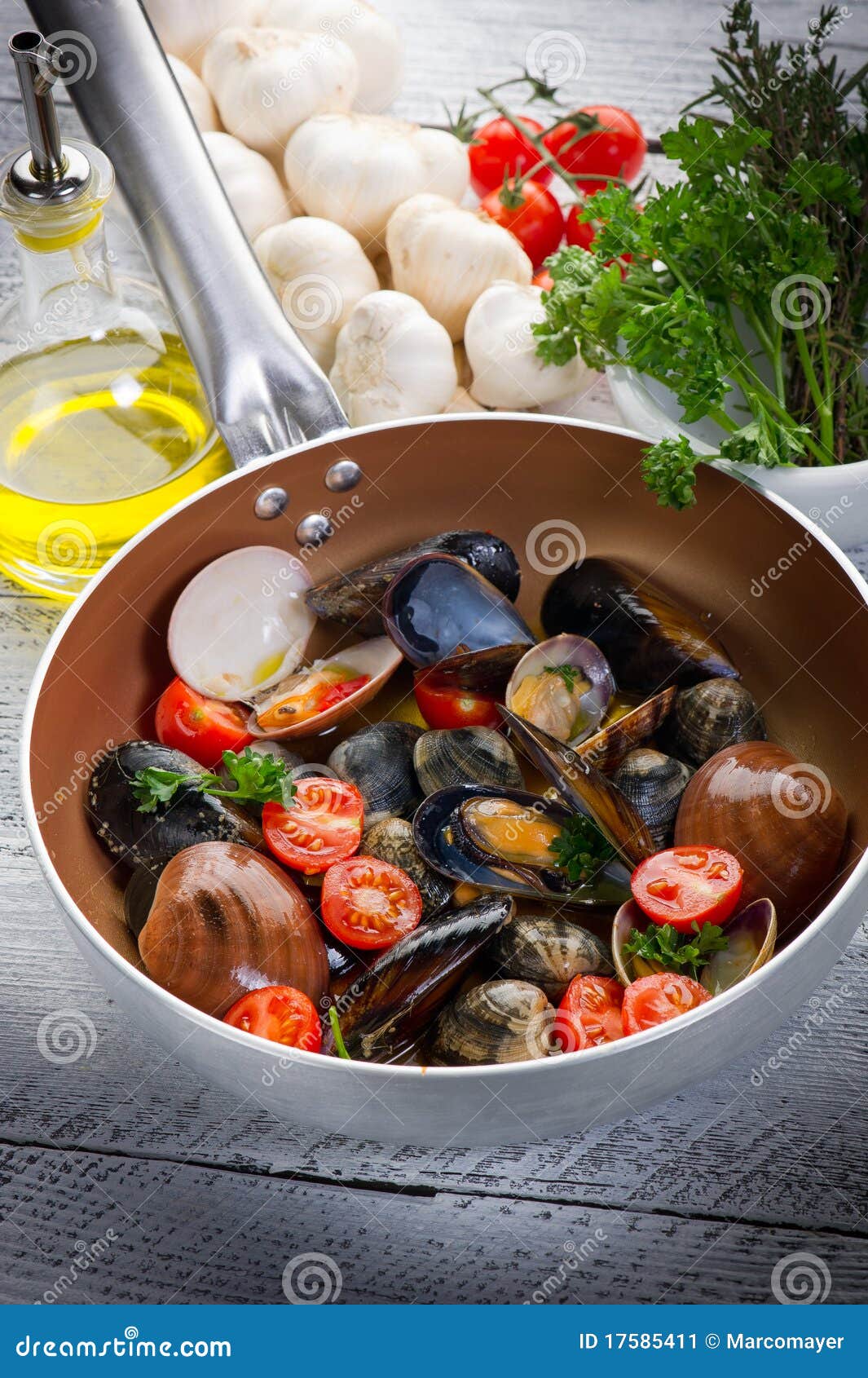 casserole with mollusk