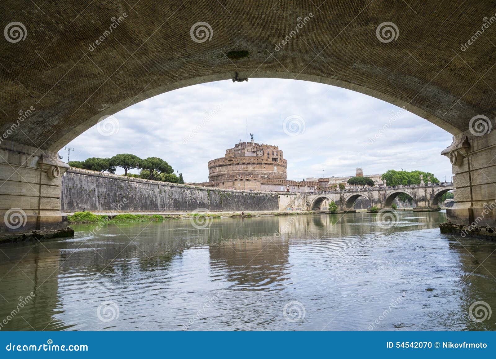Castel Sant'Angelo fotografia stock. Immagine di limite - 54542070
