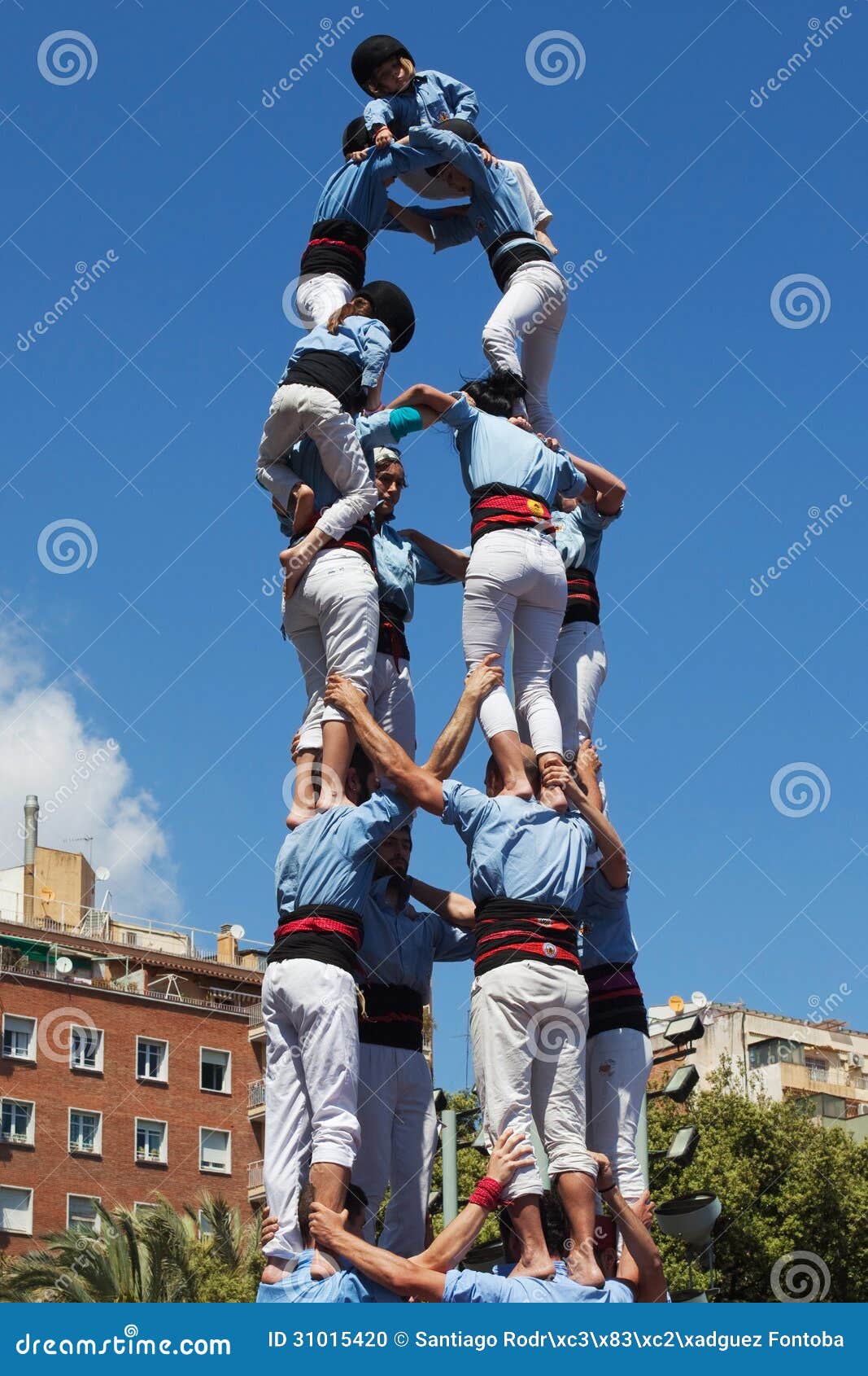 Castellers of Poble Sec editorial image. Image of cultural - 31015420