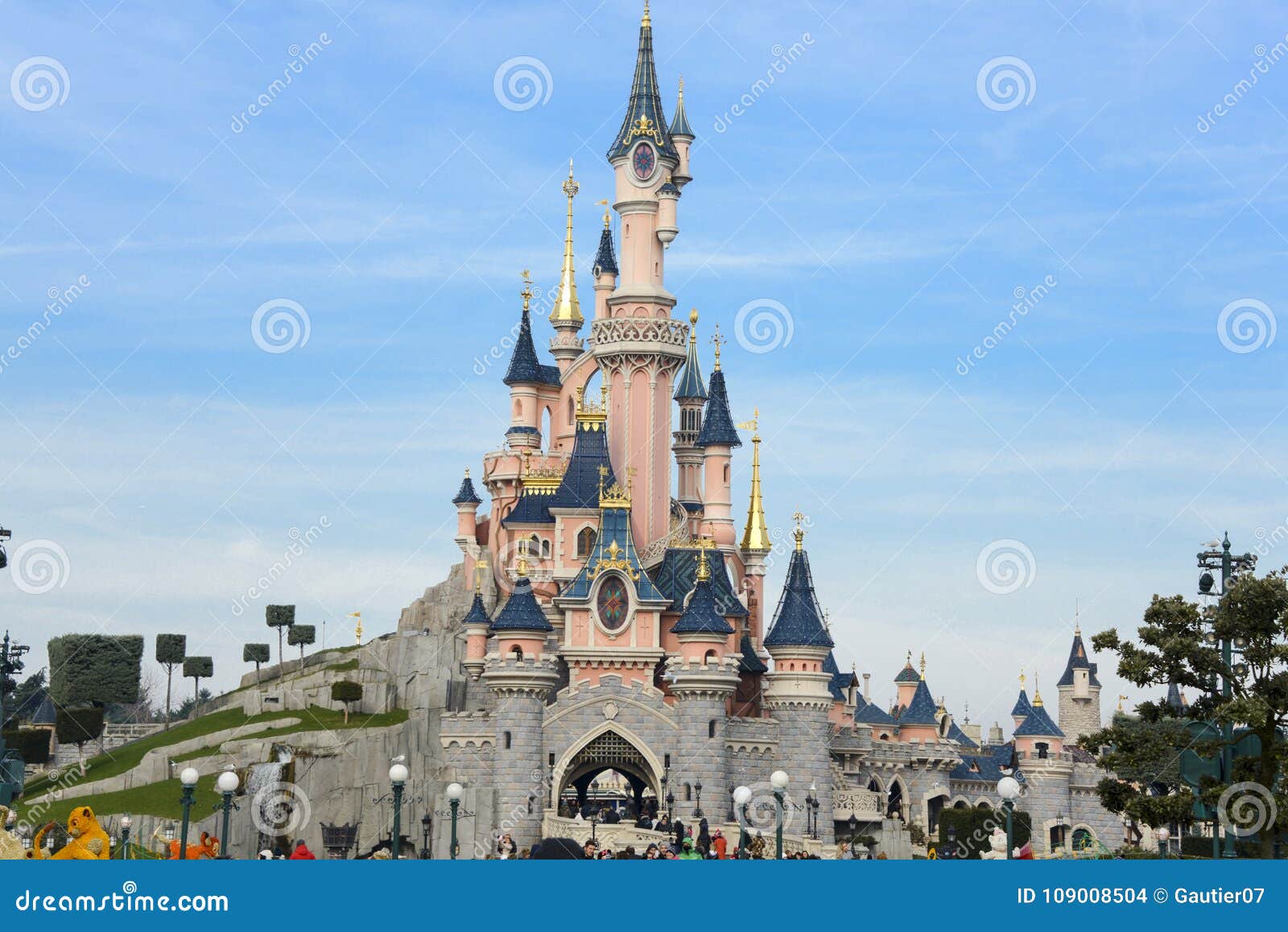 Castello Della Bella Addormentata In Disneyland Parigi Immagine Stock Editoriale Immagine Di Bambini Bellezza