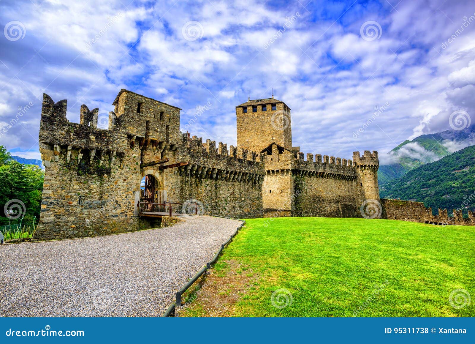 castello di montebello, bellinzona, switzerland