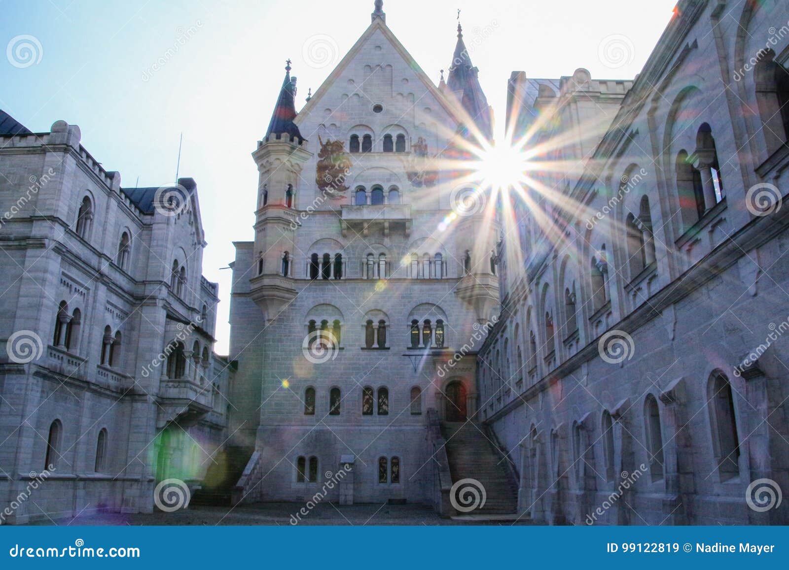 Castello di Neuschwanstein. Castello famoso di favola in Baviera