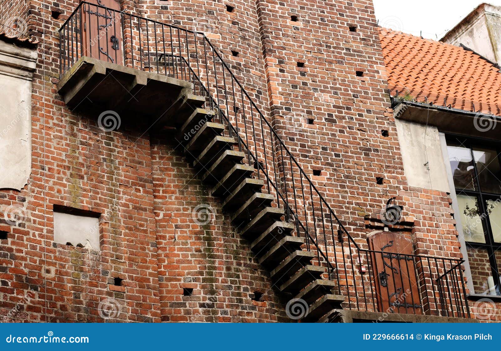 Castello Di Uniejow Per Le Scale Esterne Fotografia Stock