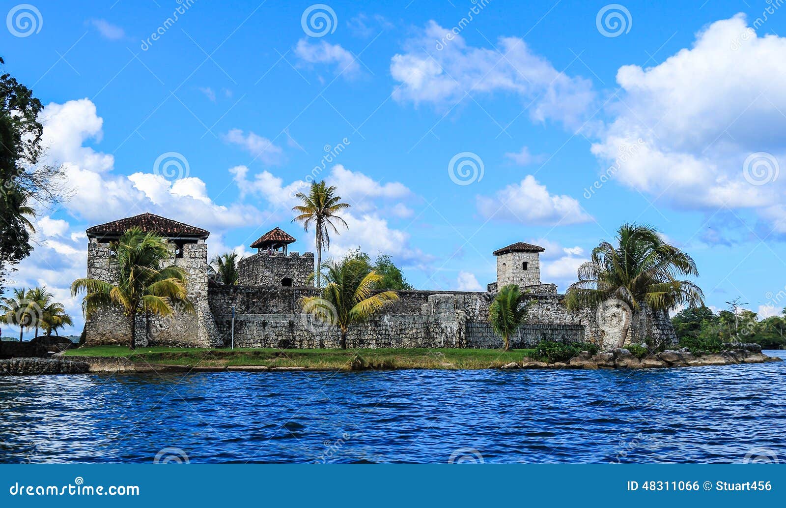 castillo de san felipe de lara, guatemala