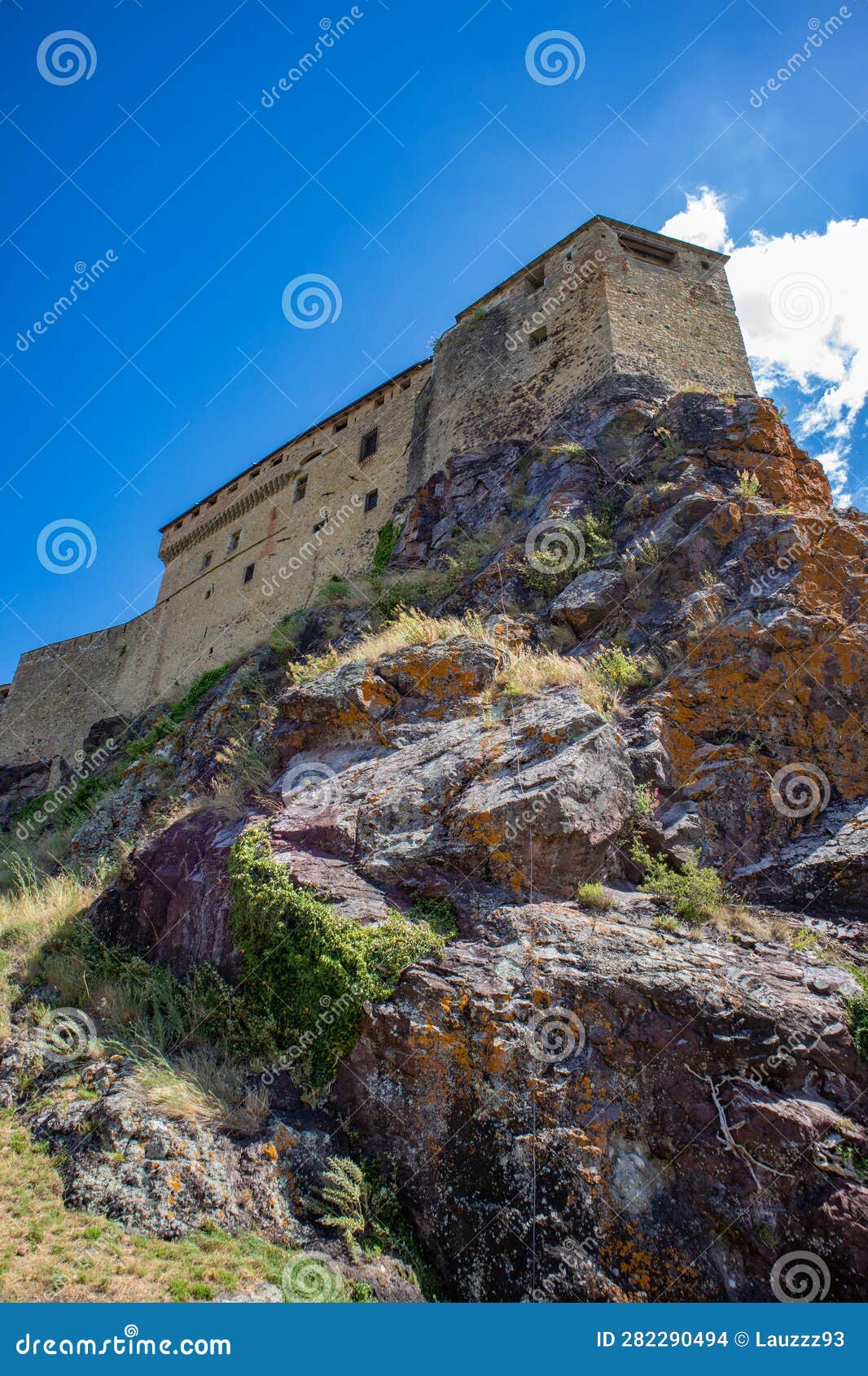 Castle of Bardi stock photo. Image of moment, castle 282290494