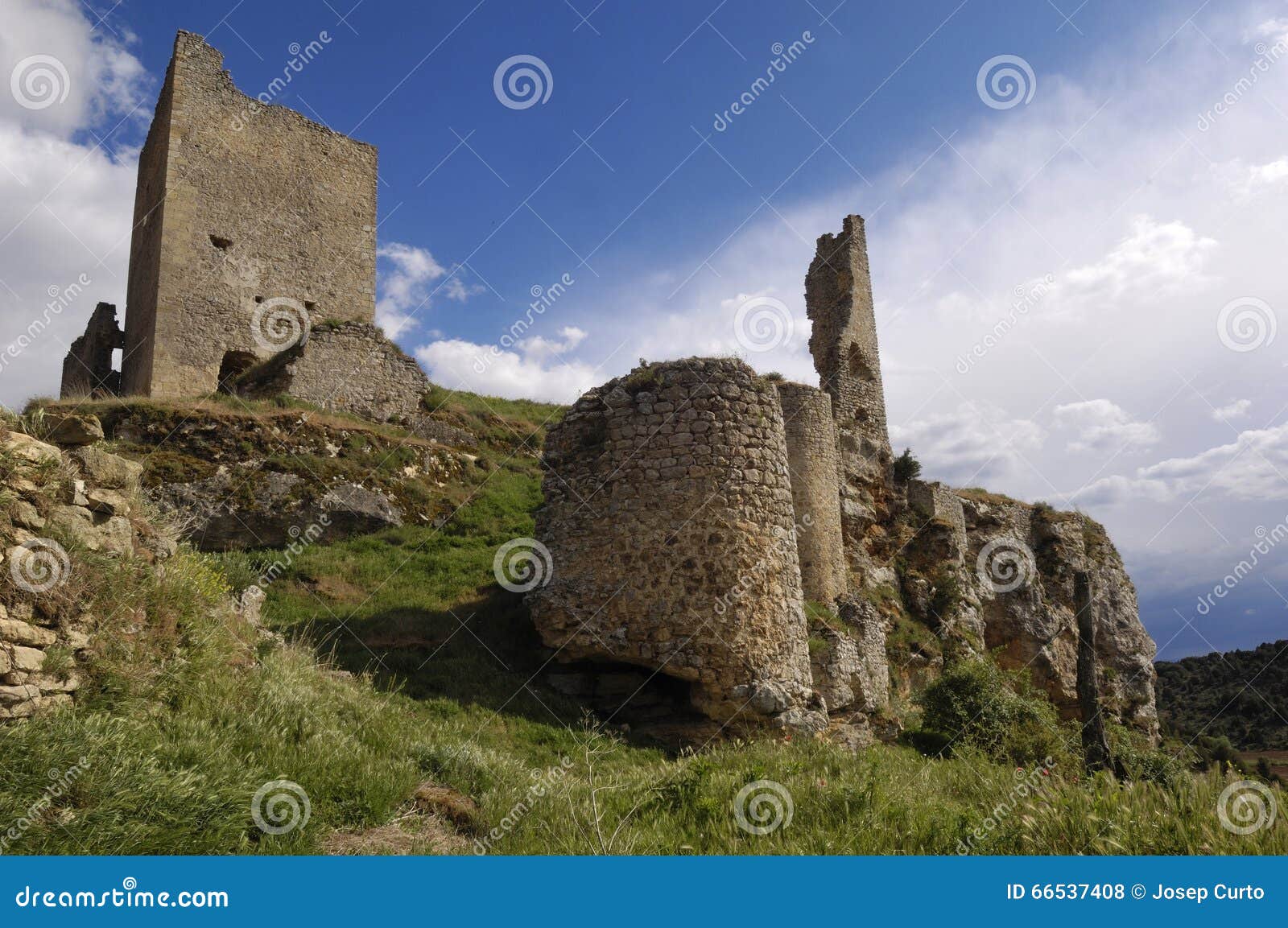 castle of calataÃÂ±azor, soria province, castilla y leÃÂ³n,spain