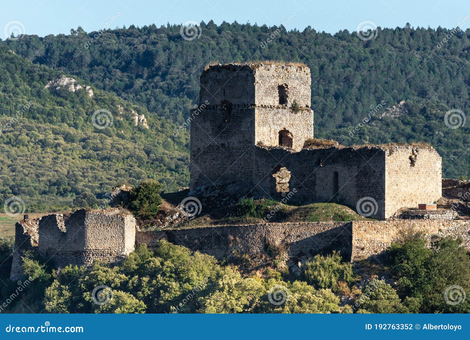 castle of ocio, alava in spain