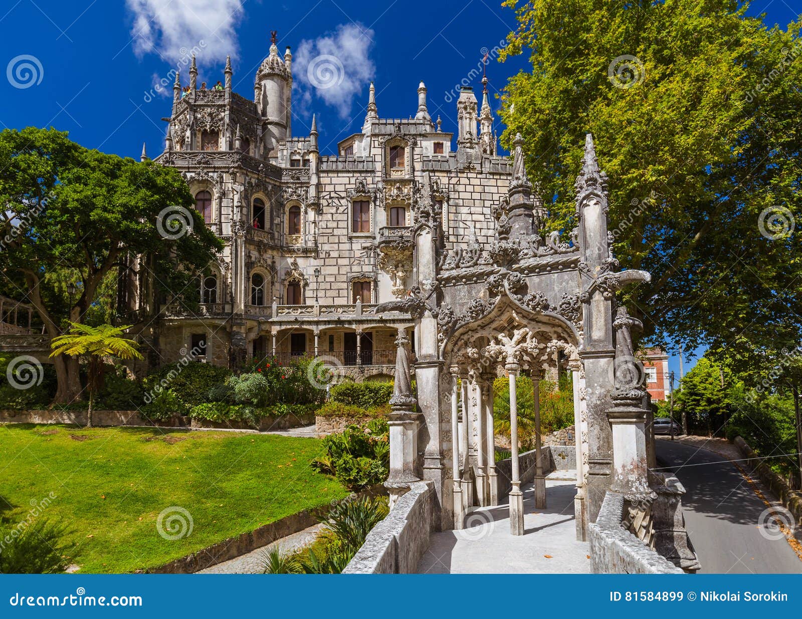 castle quinta da regaleira - sintra portugal