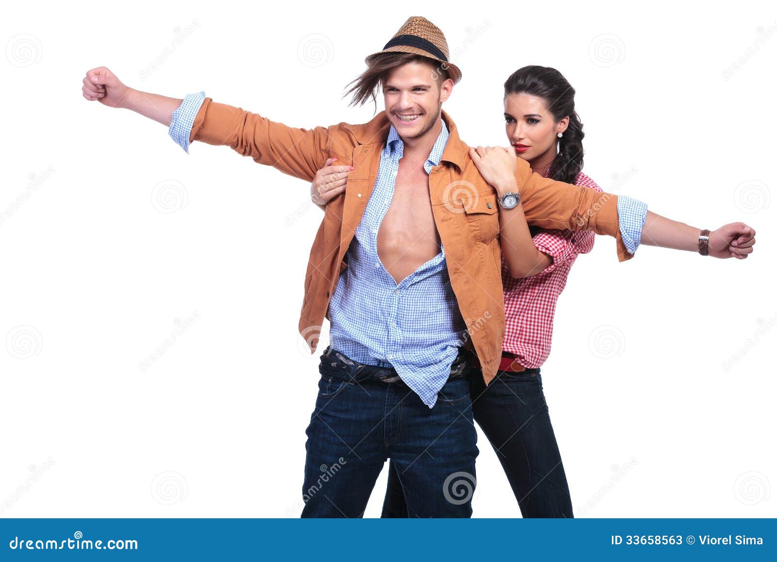 Models ramp walk hi-res stock photography and images - Page 13 - Alamy