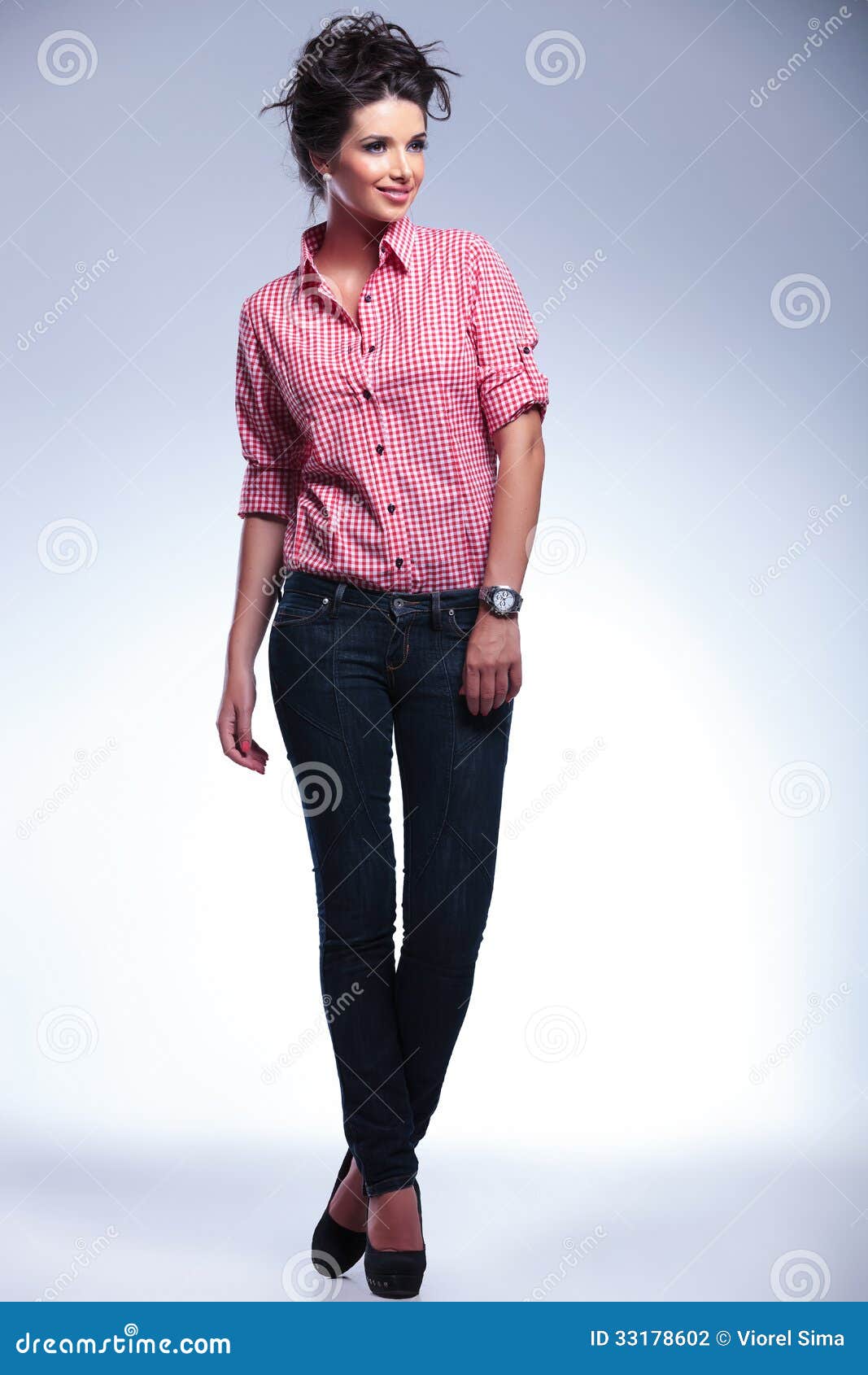 214 Casual Young Woman Jeans Red Shirt Looking Away Stock Photos