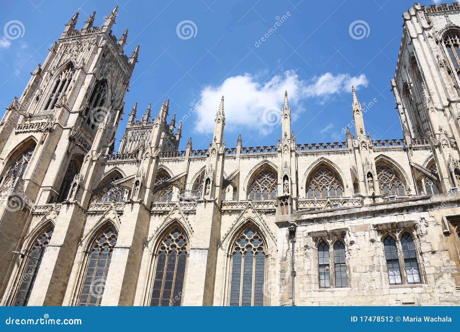 Catedral gótica en York, Reino Unido. Iglesia de monasterio de York, ciudad de York, Yorkshire, Reino Unido