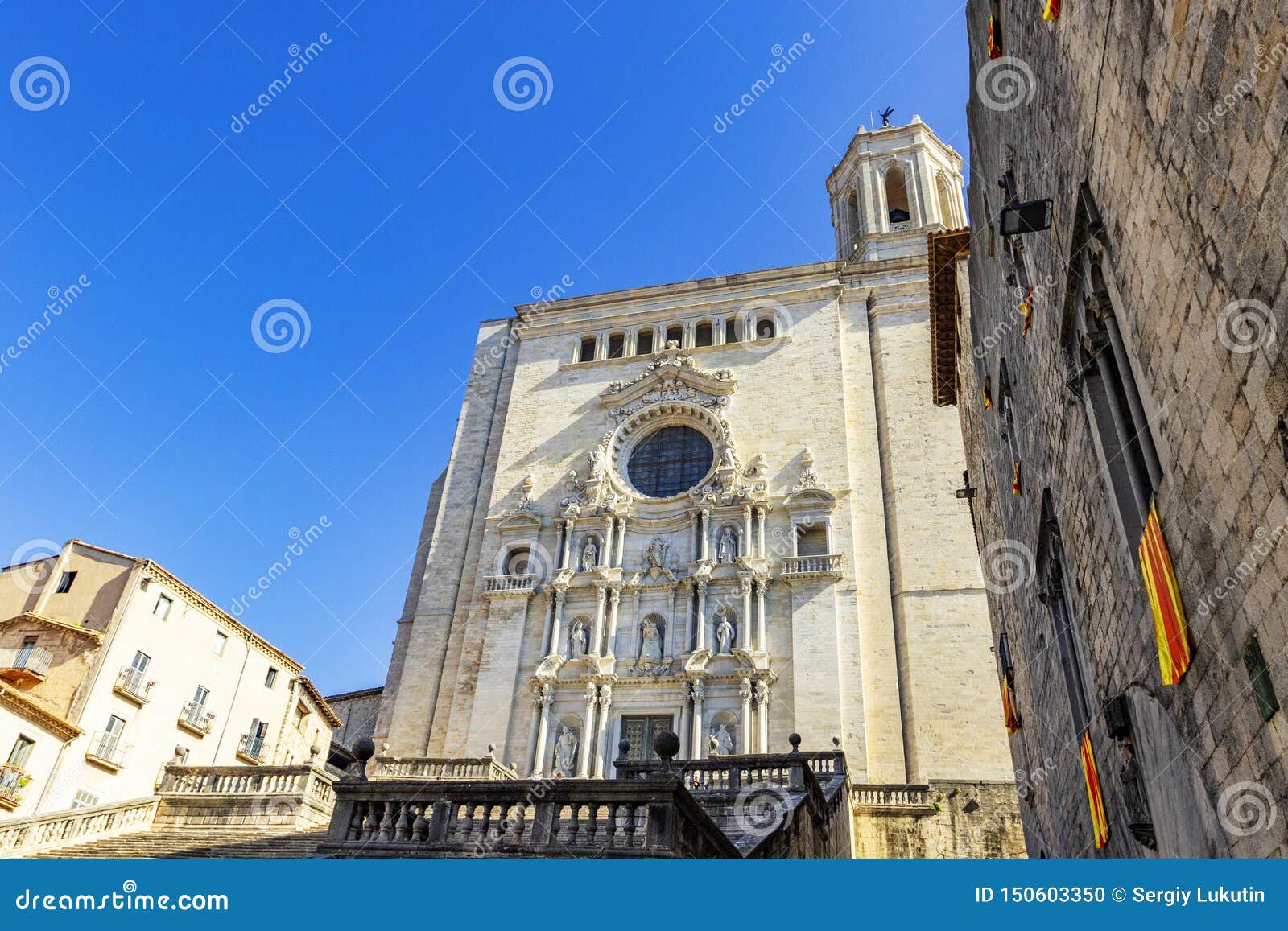 Catedral Señales De Girona, Girona, Cataluña, España Foto de archivo - Imagen de hermoso, historia: 150603350 Catedral Señales De Girona, Girona, Cataluña, España Foto de archivo - Imagen de hermoso, historia: 150603350