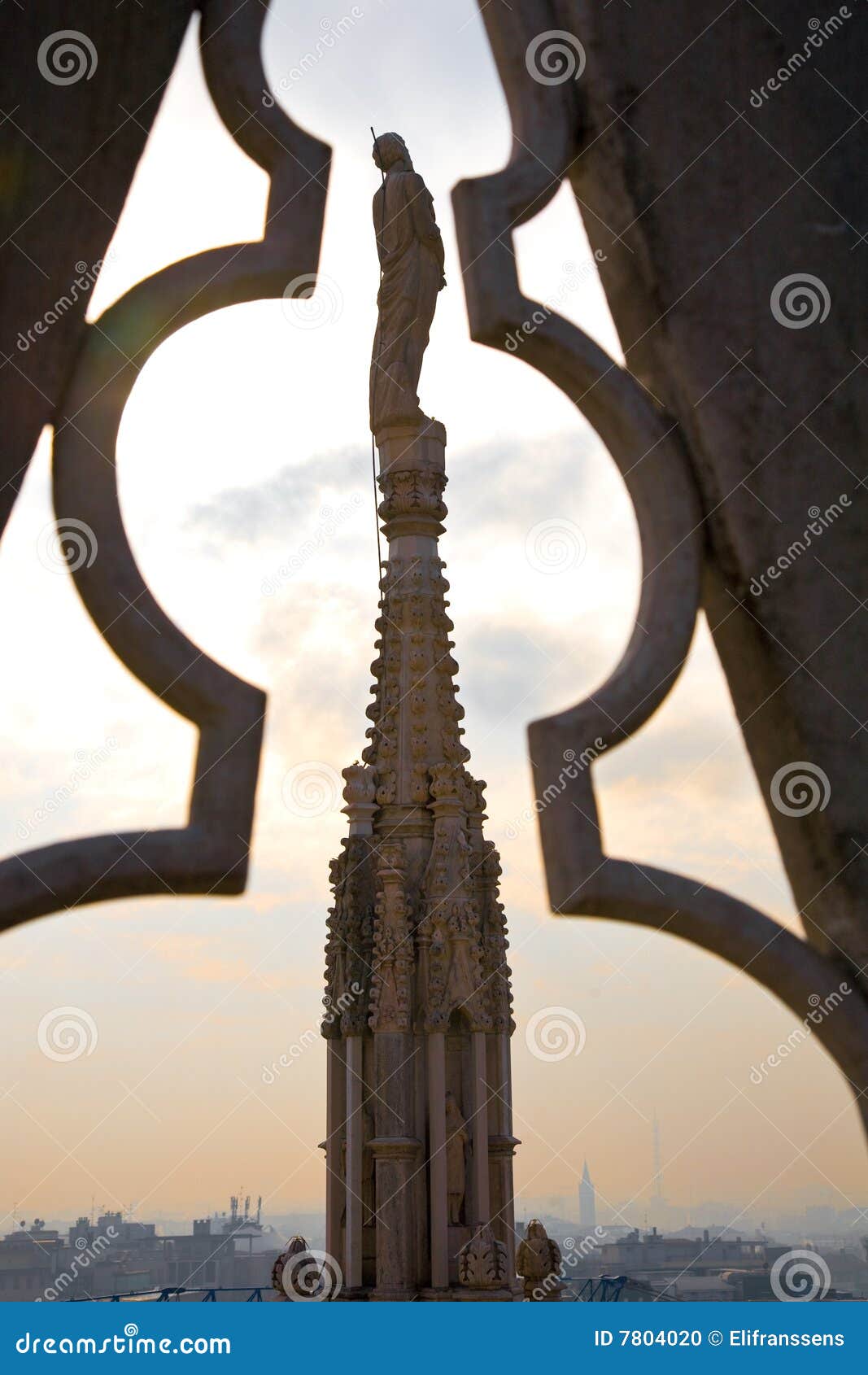 1,192 Milan Duomo Sunset Stock Photos - Free & Royalty-Free Stock Photos  from Dreamstime