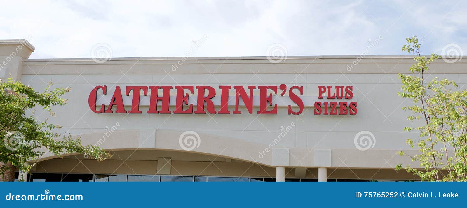 Catherine S Plus Size Store Sign Editorial Photography - Image of  appliance, catherine: 75765252