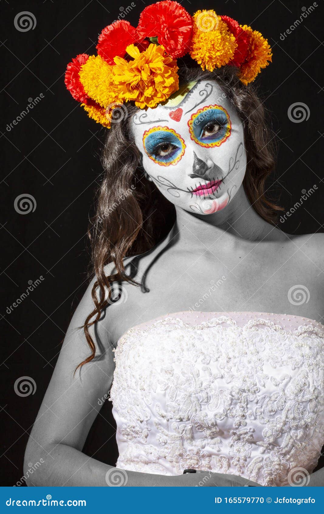 Catrina de fondo negro foto de archivo. Imagen de flores - 165579770 Catrina de fondo negro foto de archivo. Imagen de flores - 165579770