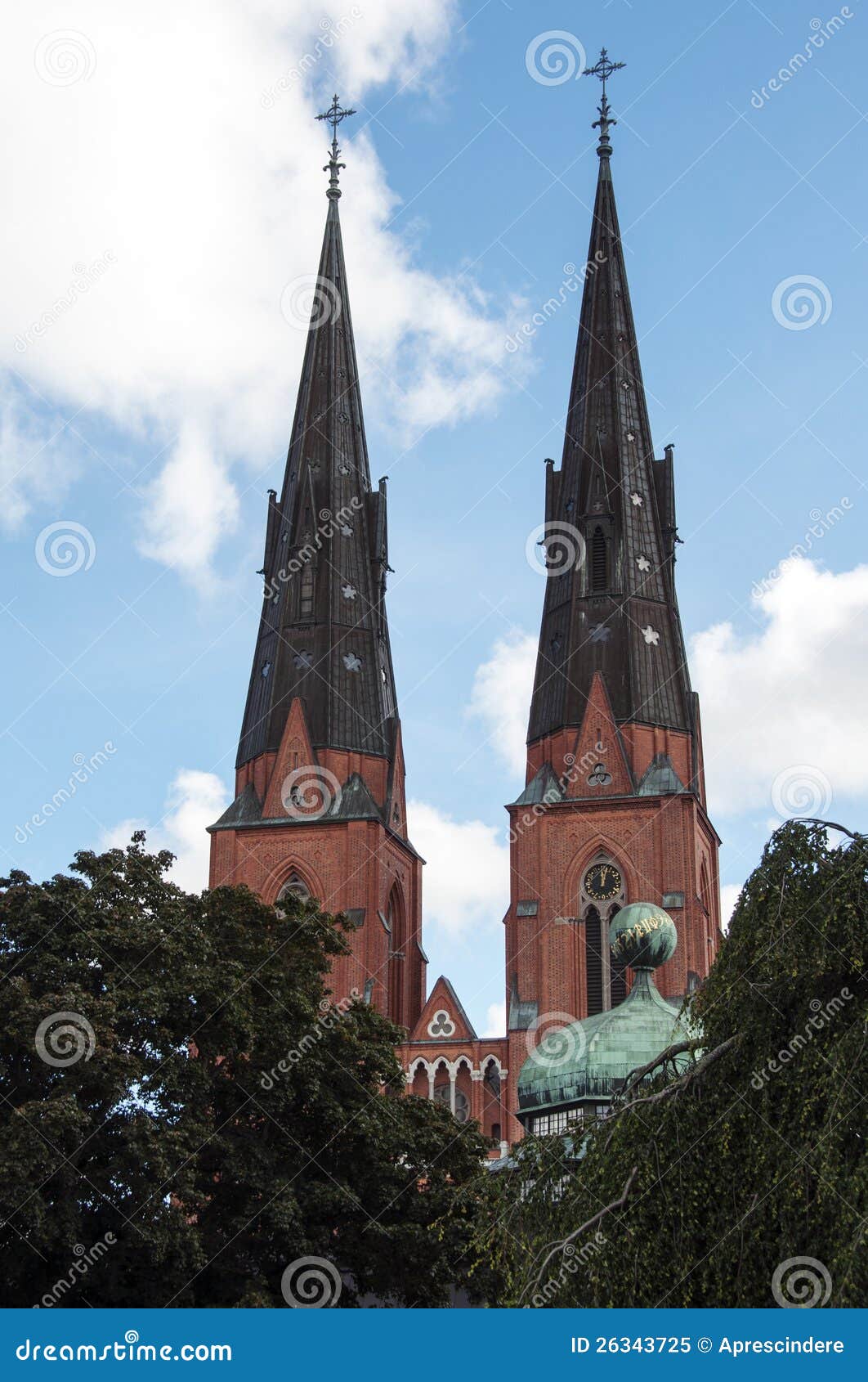 Cattedrale di Upsala immagine stock. Immagine di cristianità 26343725