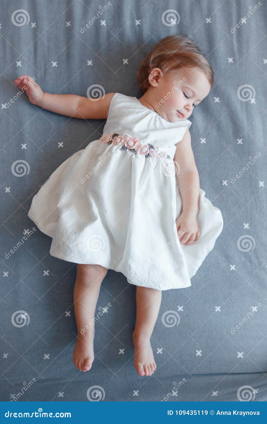 416,143 Kid Girl White Background Stock Photos - Free & Royalty-Free Stock  Photos from Dreamstime