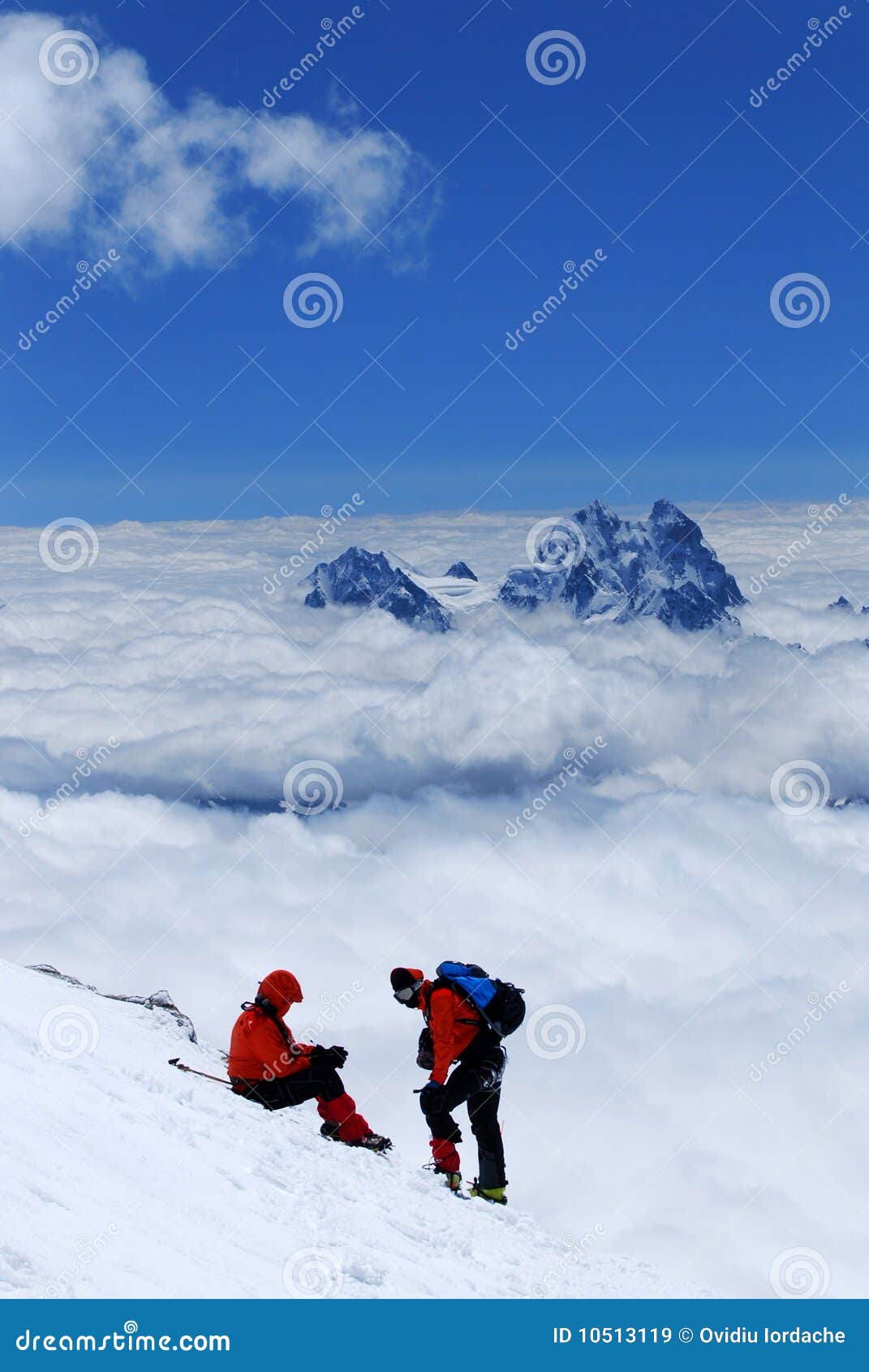 caucasus mountains altitude couple