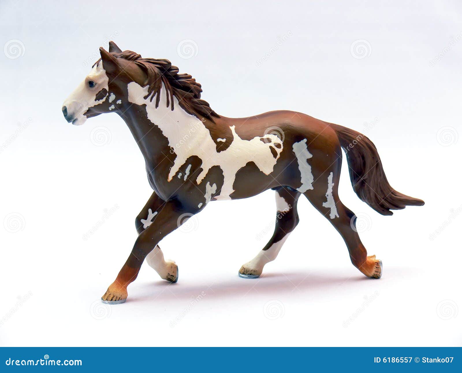 Cavallo - giocattolo immagine stock. Immagine di posa - 6186557