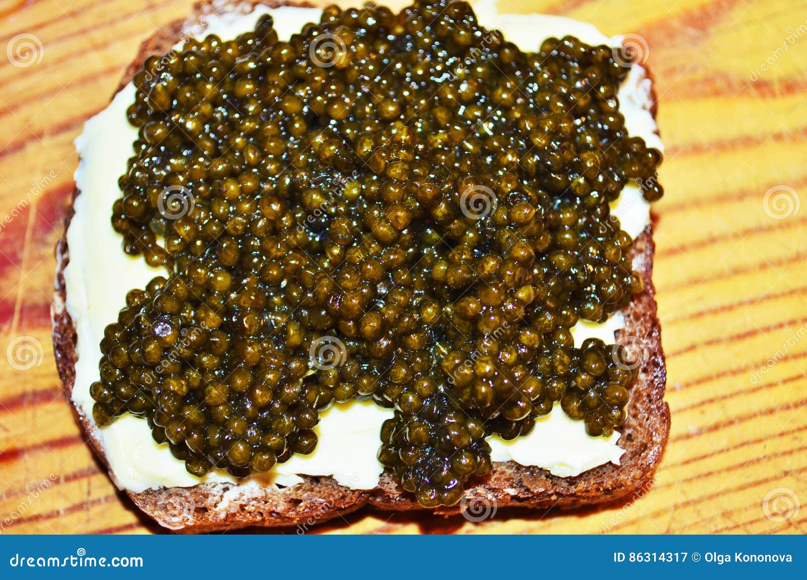 Caviar del esturión imagen archivo. Imagen de pescados - 86314317