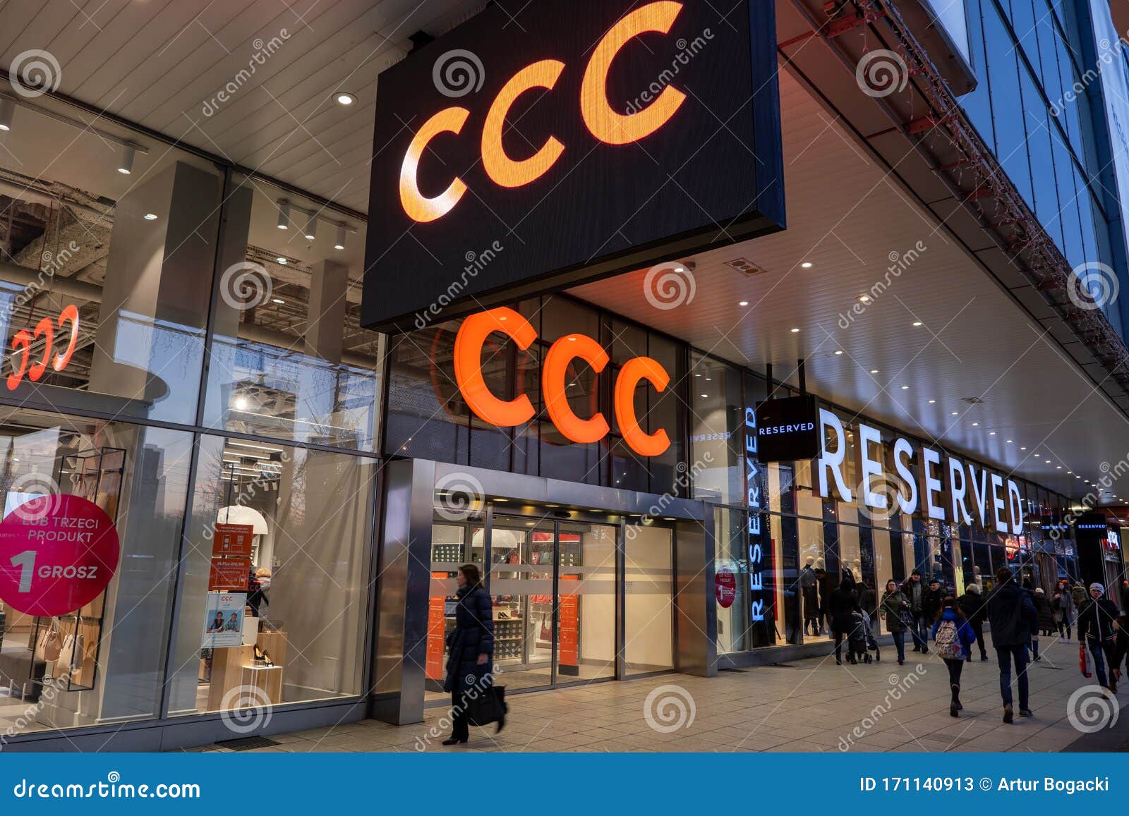 CCC and Reserved Store in Warsaw at Night Editorial Stock Photo - Image of  commerce, retail: 171140913