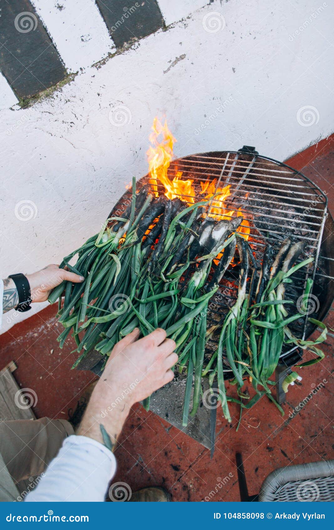 Cebolla Catalan De Los Calcots O Cambray Tradicional Foto de archivo