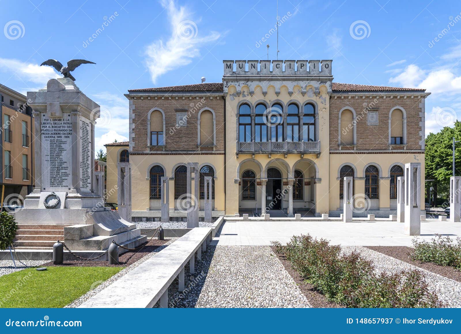 ceggia, san dona di piave, venice - municipality of ceggia. italian city hall. city hall in ceggia near venice in italy - immagine