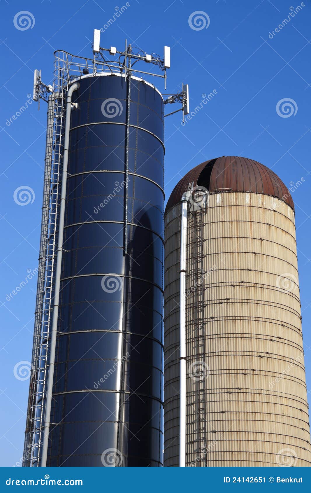 Cell Antennas Mounted on the Top of the Silo Stock Image Image of
