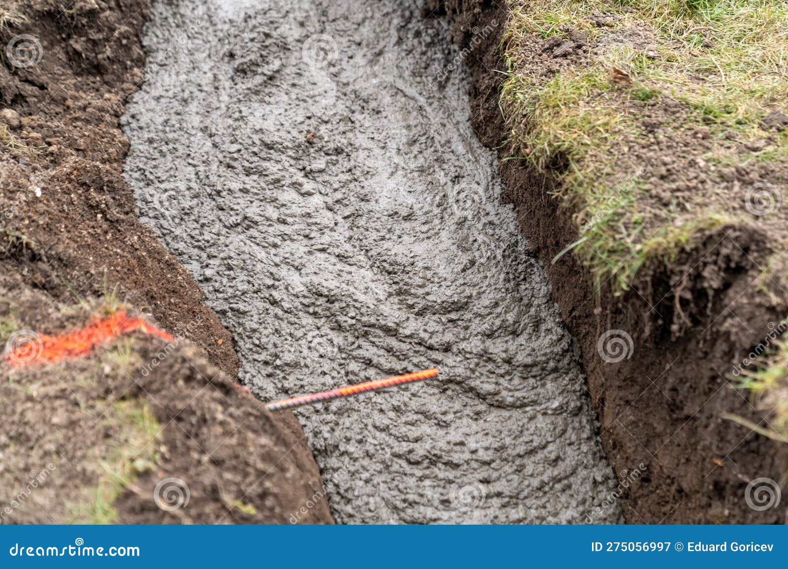 Cementing the Foundation in the Ground when Building a House Stock
