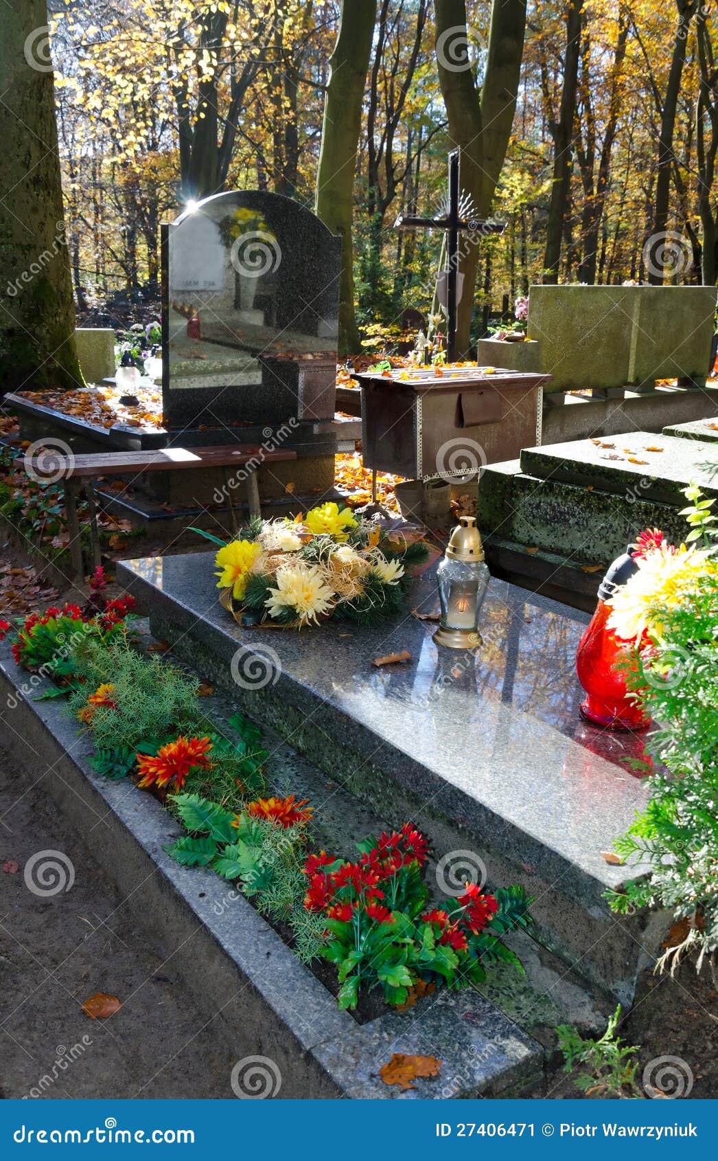Cemetery decorations stock image. Image of memory, poland - 27406471