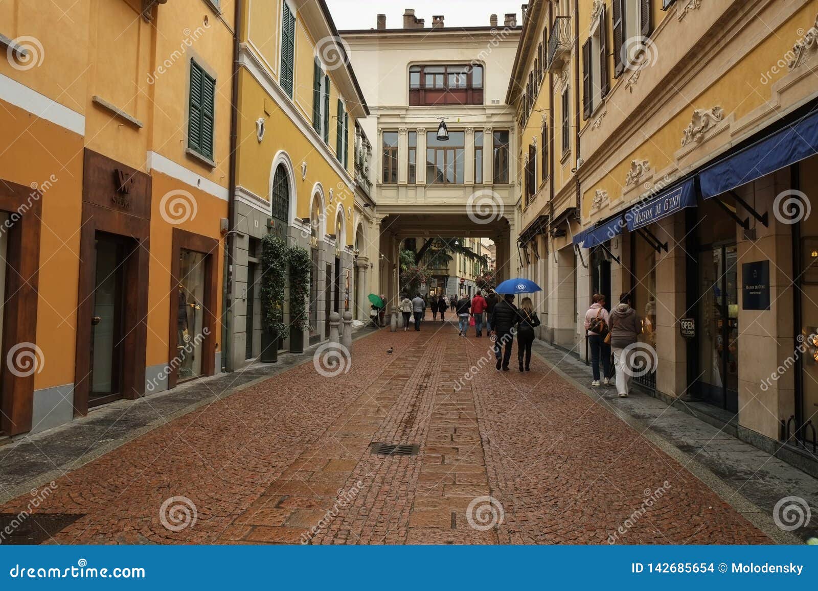 Center of Varese, Italy editorial stock image. Image of city 142685654