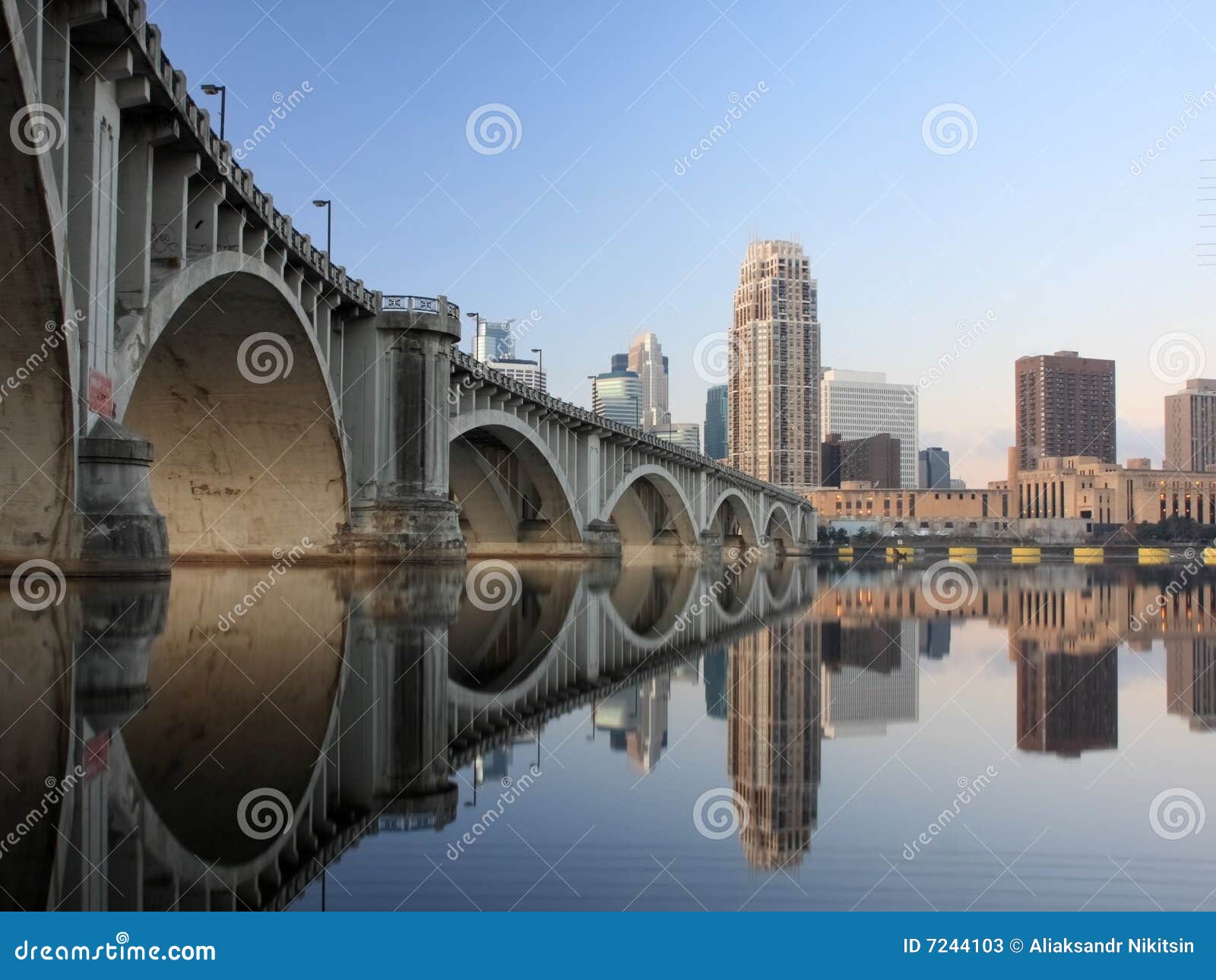 central ave bridge in minneapolis at dusk
