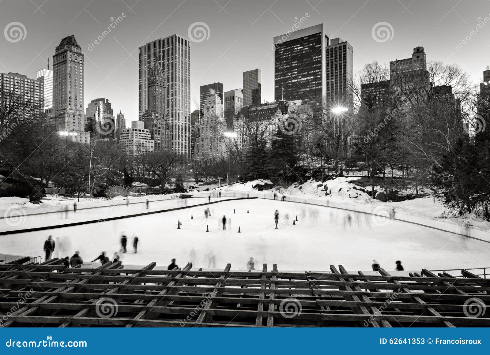 Wollman Rink, Central Park, New York City At Night Stock Photo ...