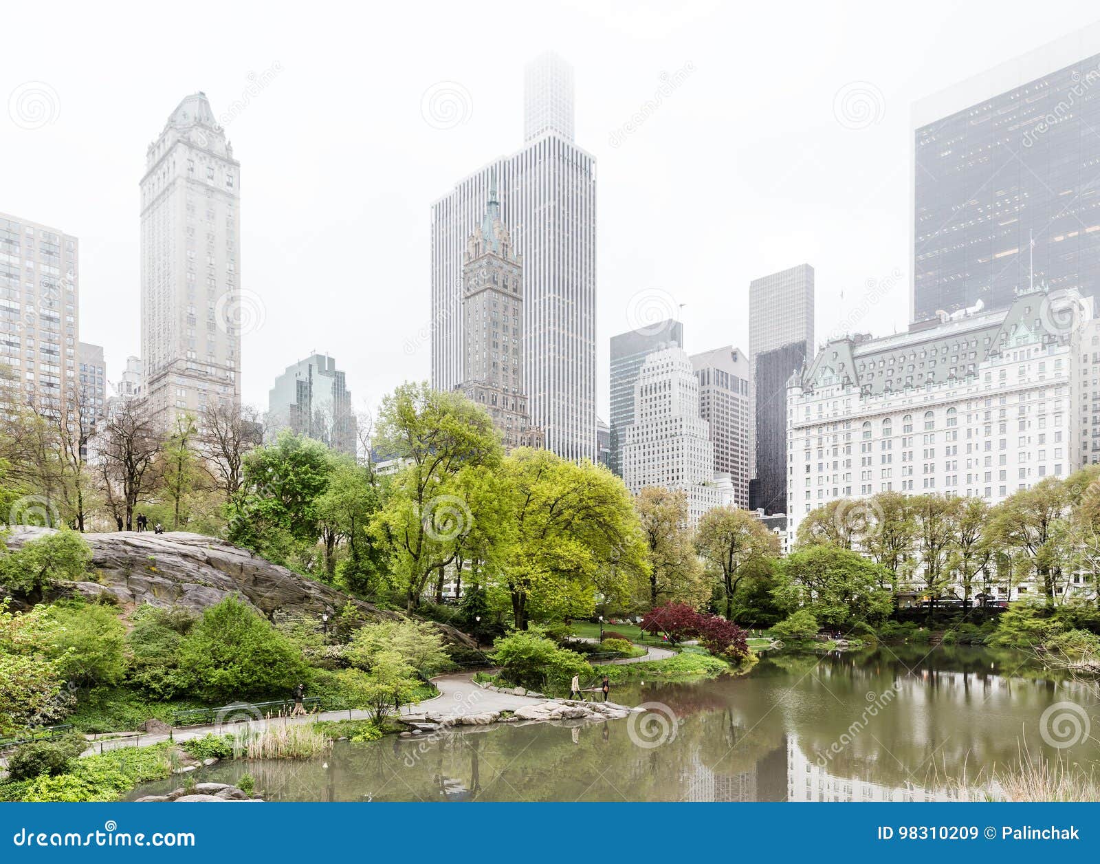 Central Park and Manhattan Skyline in NYC Editorial Stock Image - Image ...