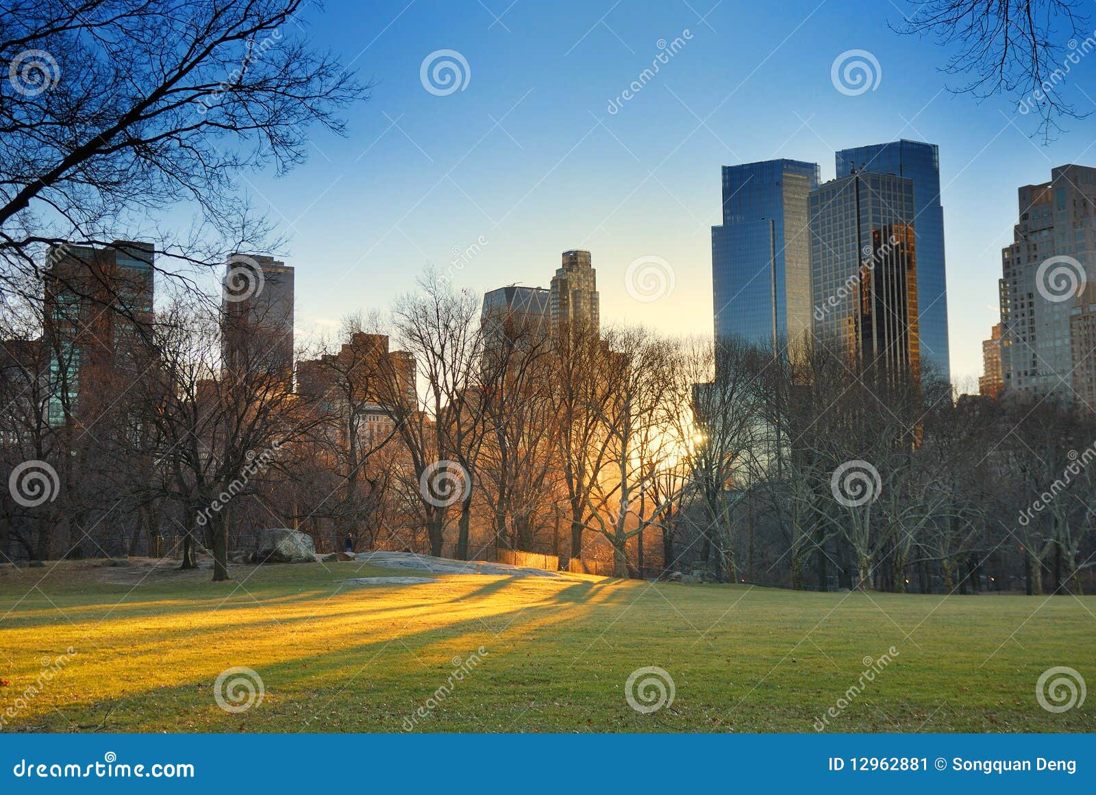 Central Park Sunset, New York City Stock Image Image of landmark, dusk 12962881