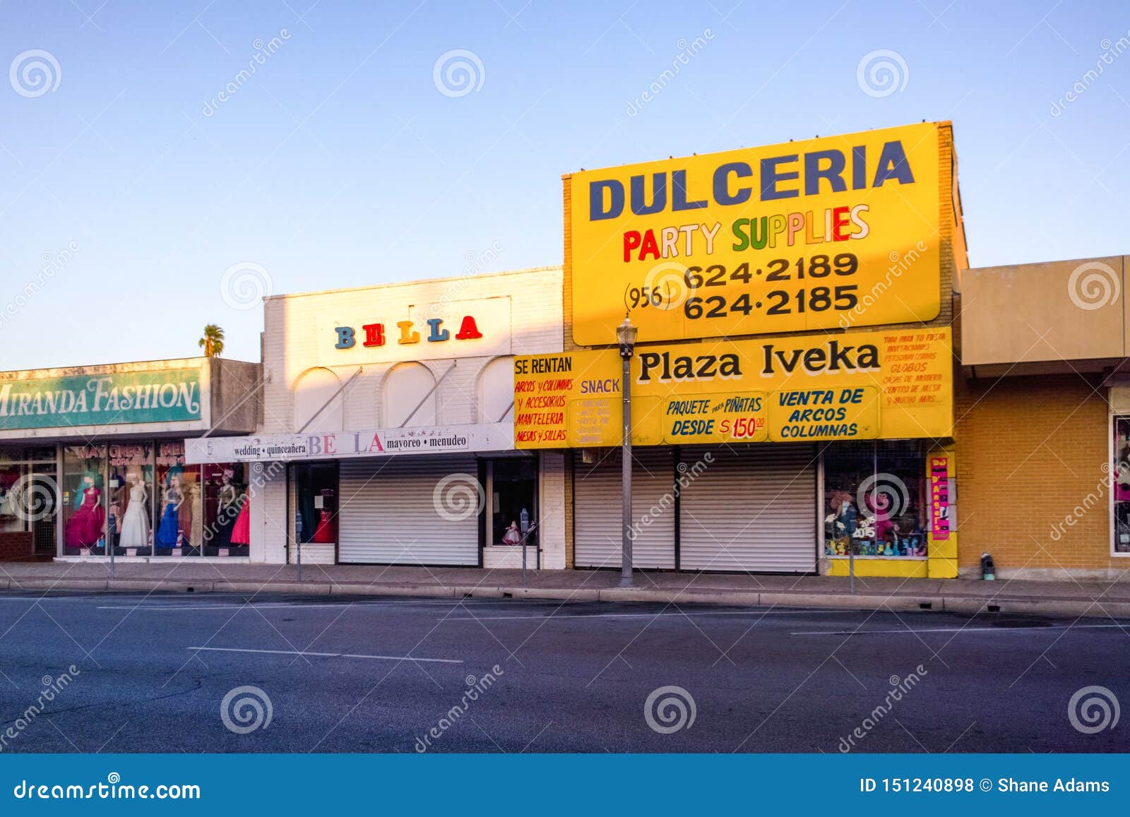 Centre-ville De McAllen, Texas Photo stock éditorial - Image du texas,  affaires: 151240898