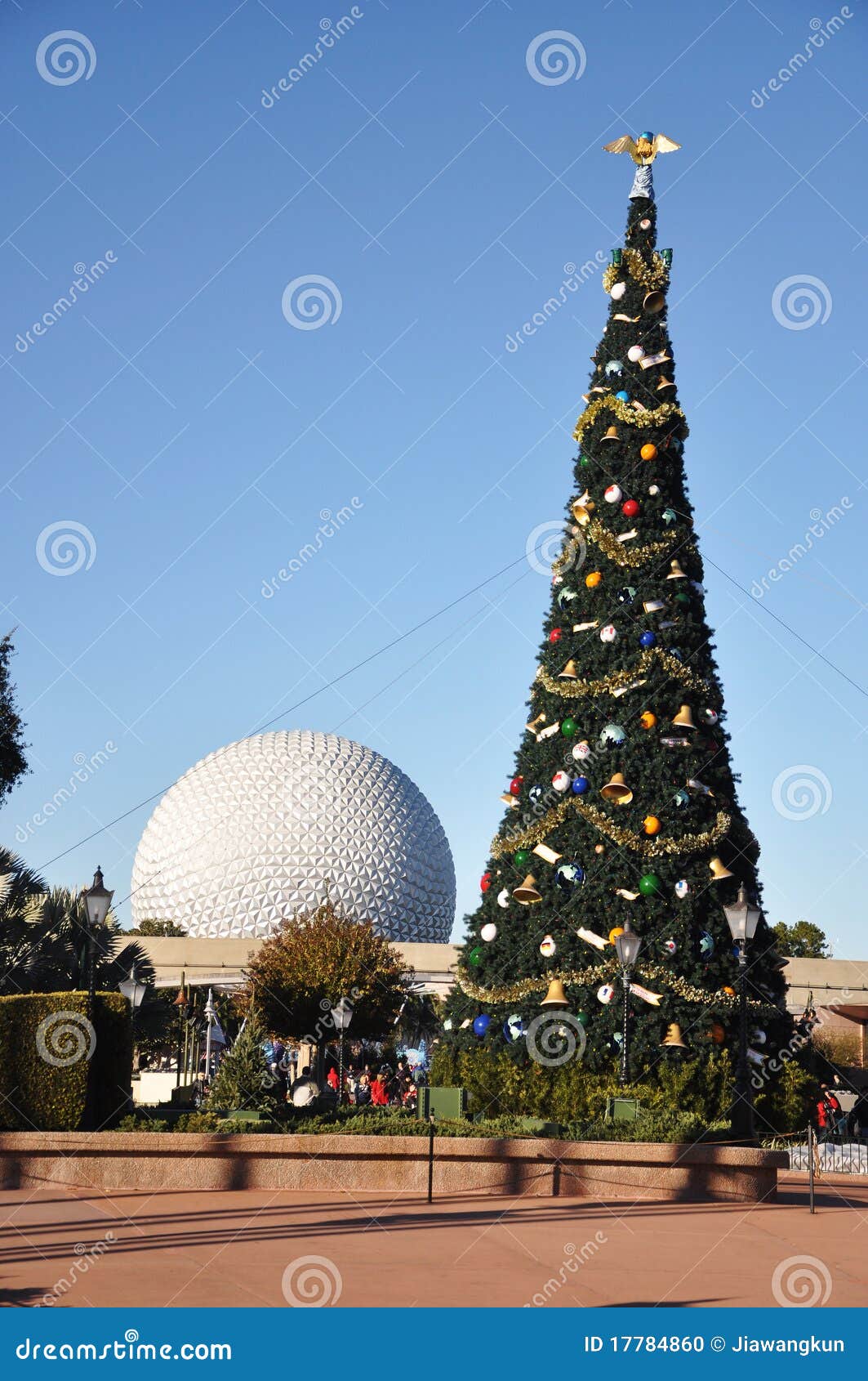 Centro del Disney Epcot sul giorno di Natale. Centro sul giorno di Natale, Orlando, Florida, S.U.A. del Disney Epcot