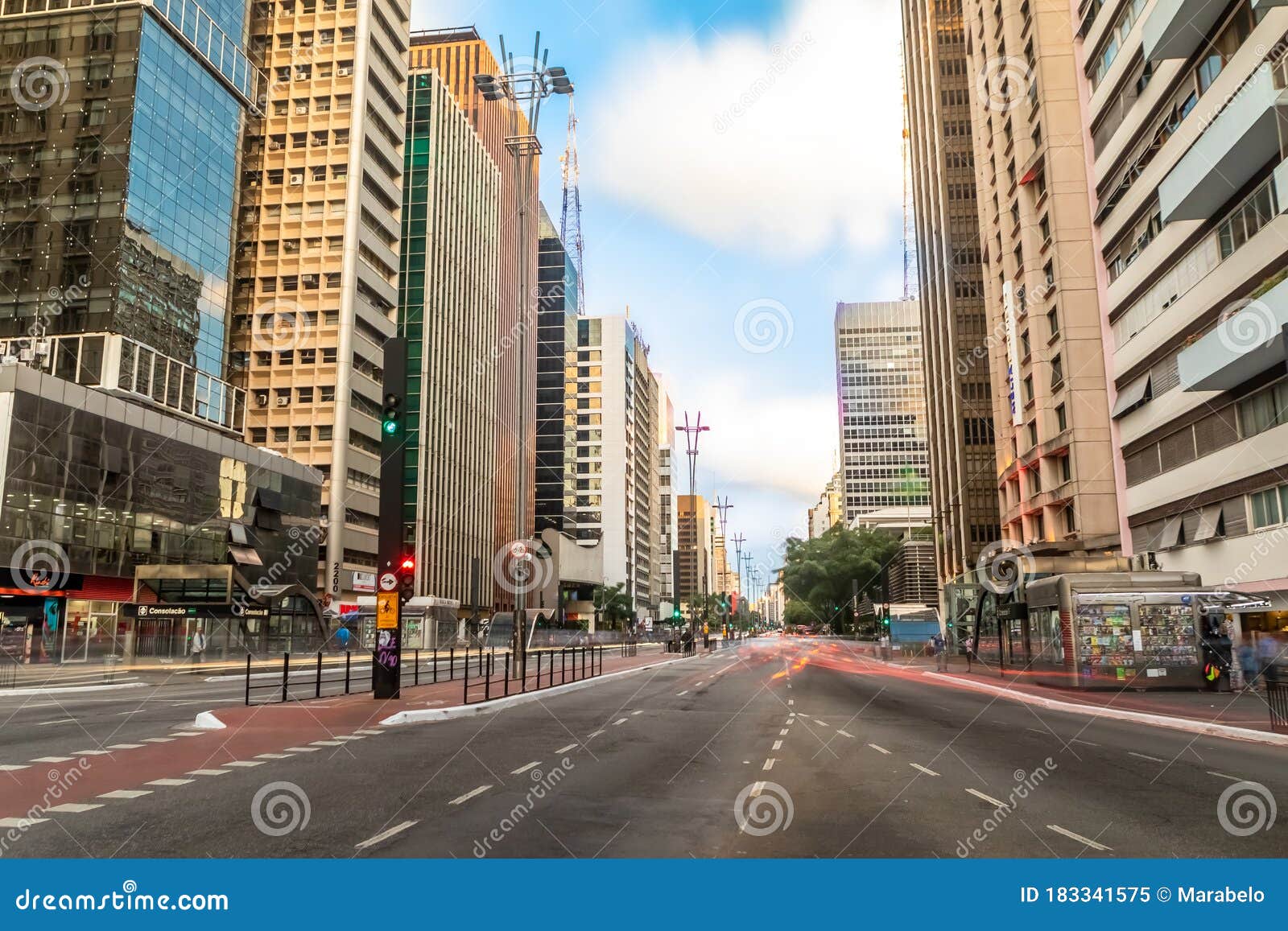 Avenida Paulista, centro financeiro de São Paulo e Brasil fotos