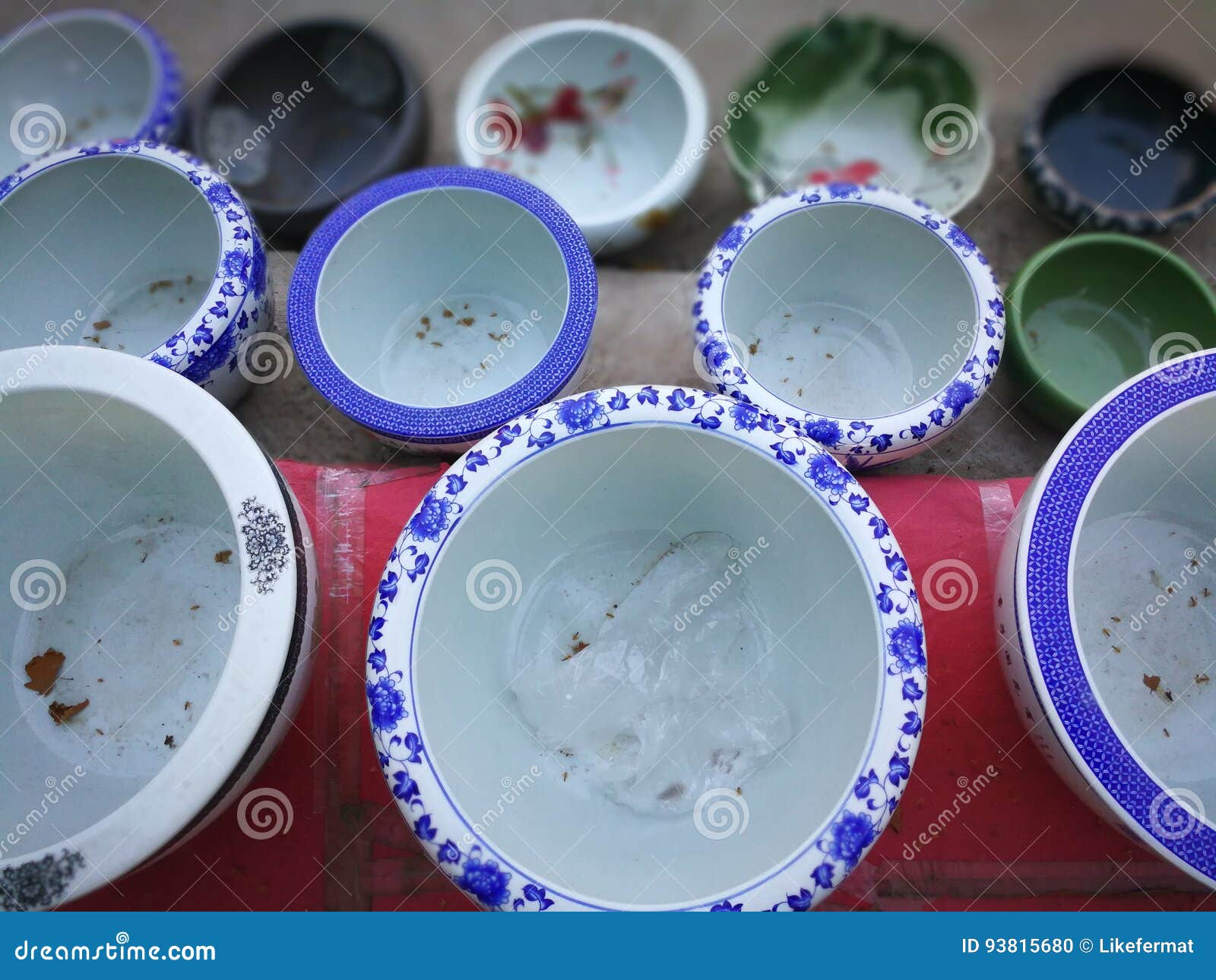 Ceramic cylinder stock photo. Image of crockery, ancient 93815680