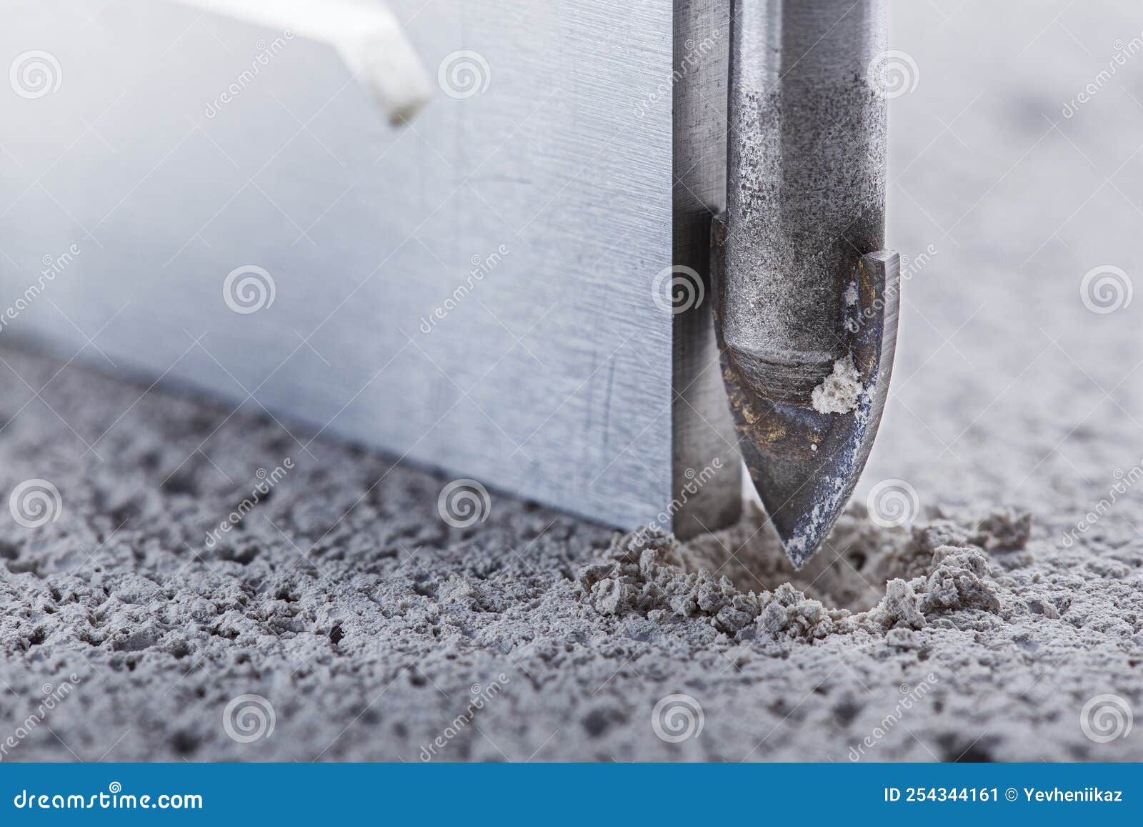 Ceramic Drill Bit Make Holes in Concrete Wall with Industrial Drill